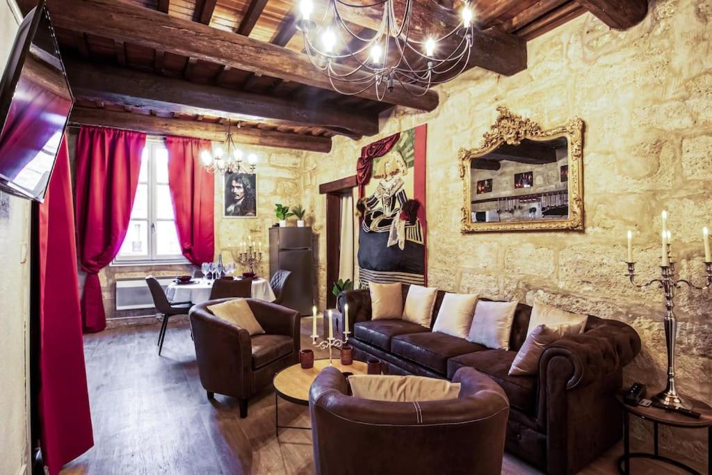 Le Moliere - Enigme Et Sauna Lägenhet Pézenas Exteriör bild