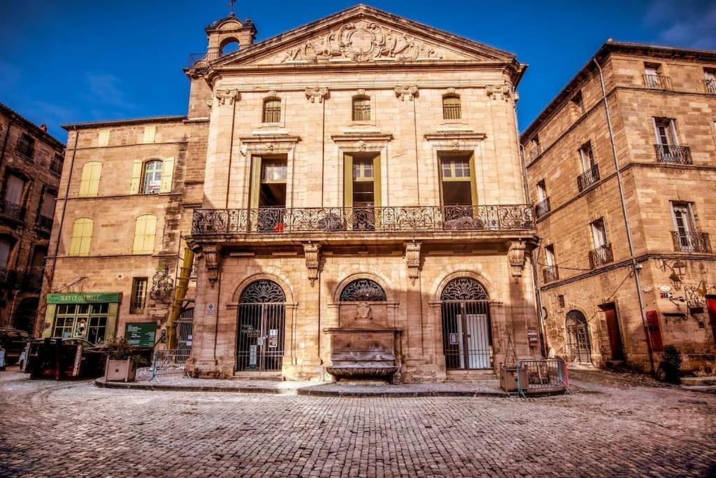 Le Moliere - Enigme Et Sauna Lägenhet Pézenas Exteriör bild